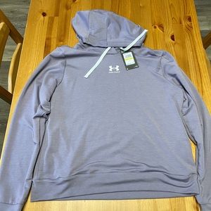 Under Armour light hoodie medium